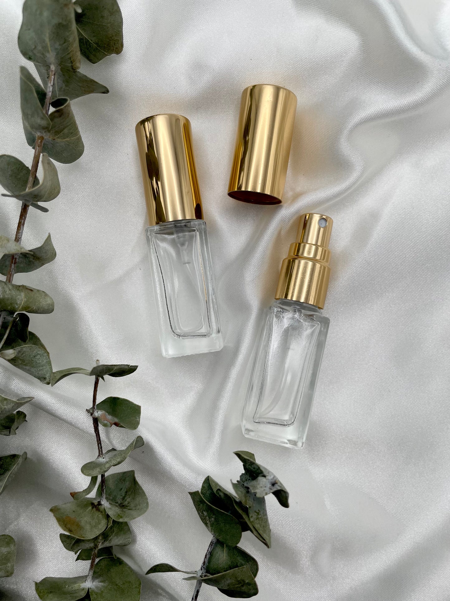 Small spray discount perfume bottles